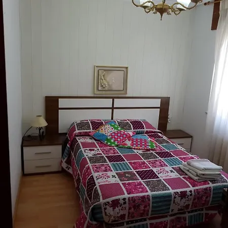 Guest house Bodegon A Cosecha San Ciprian (Galicia)